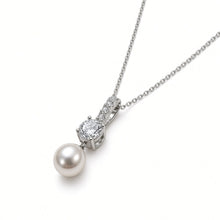 Carica l'immagine nel visualizzatore di Gallery, COLLANA PERLA DI LUCE