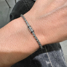 Carica l'immagine nel visualizzatore di Gallery, BRACCIALE MAGLIA CORDA