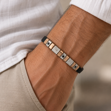 Carica l'immagine nel visualizzatore di Gallery, BRACCIALE TRE PIETRE IN ACCIAIO