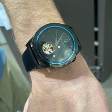 Carica l'immagine nel visualizzatore di Gallery, BULOVA AUTOMATIC