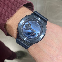 Carica l'immagine nel visualizzatore di Gallery, CASIO G-SHOCK GM-2100N-2AER