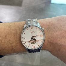 Carica l'immagine nel visualizzatore di Gallery, OROLOGIO CAPITAL AUTOMATICO AT578