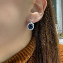Carica l'immagine nel visualizzatore di Gallery, ORECCHINI A MONACHELLA ZIRCONE BLU