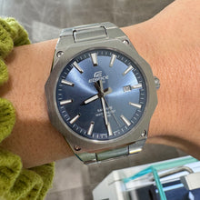 Carica l'immagine nel visualizzatore di Gallery, CASIO EDIFICE EFR-S108D-2AV