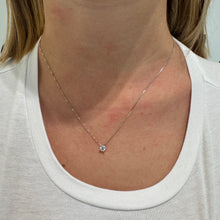 Carica l'immagine nel visualizzatore di Gallery, COLLANA PUNTO LUCE CLASSICO