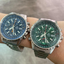 Carica l'immagine nel visualizzatore di Gallery, CASIO EDIFICE _ EF-527D-3AVUEF