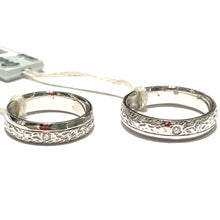 Carica l'immagine nel visualizzatore di Gallery, FEDE IN ORO BIANCO CON LAVORAZIONE