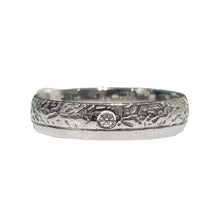 Carica l'immagine nel visualizzatore di Gallery, FEDE IN ORO BIANCO CON LAVORAZIONE