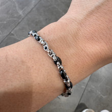 Carica l&#39;immagine nel visualizzatore di Gallery, BRACCIALE IN ARGENTO E CERAMICA STONDATO

