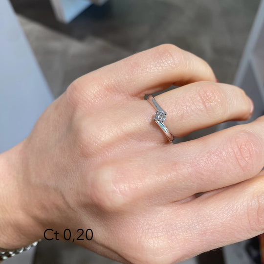 ANELLO SOLITARIO VALENTINO