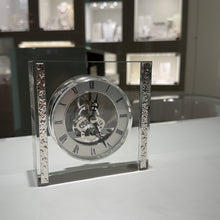 Carica l'immagine nel visualizzatore di Gallery, OROLOGIO IN CRISTALLO QUADRATO
