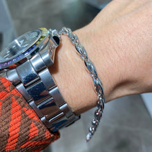 Carica l&#39;immagine nel visualizzatore di Gallery, BRACCIALE MAGLIA OVALE
