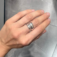 Carica l'immagine nel visualizzatore di Gallery, ANELLO ABBRACCIO
