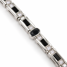 Carica l'immagine nel visualizzatore di Gallery, BRACCIALE IN ARGENTO BLACK ELEGANCE ZIRCONI E PIETRE
