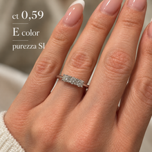 Carica l'immagine nel visualizzatore di Gallery, ANELLO TRILOGY IN DIAMANTI
