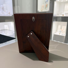 Carica l'immagine nel visualizzatore di Gallery, CORNICE LINEE DIAGONALI
