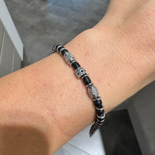 Carica l&#39;immagine nel visualizzatore di Gallery, BRACCIALE SFERE NERE

