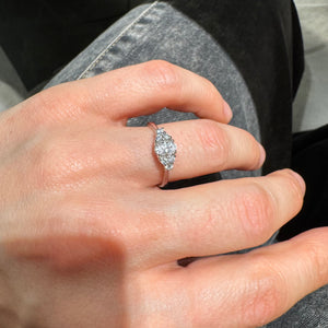ANELLO TRILOGI OVAL