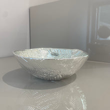 Carica l'immagine nel visualizzatore di Gallery, PORTACARAMELLE TONDO LAVORATO

