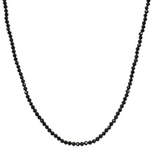 Carica l'immagine nel visualizzatore di Gallery, COLLANA SPINELLI NERI
