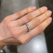 Carica l'immagine nel visualizzatore di Gallery, ANELLO ONDA ORO BIANCO
