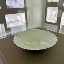 Carica l'immagine nel visualizzatore di Gallery, CENTROTAVOLA MARGHERITA
