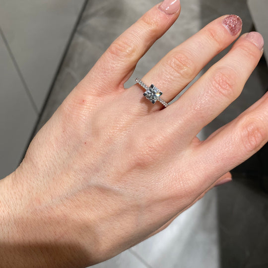 ANELLO SOLITARIO MULTI DIAMANTE