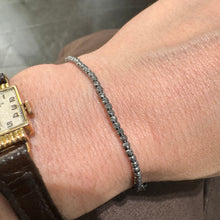 Carica l'immagine nel visualizzatore di Gallery, BRACCIALE PALLINO DIAMANTATO BRUNITO
