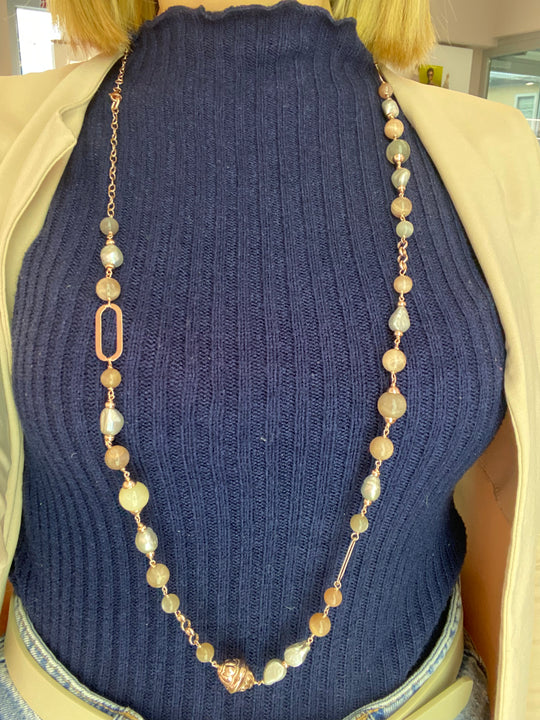 COLLANA CON PIETRA DI LUNA E PERLE
