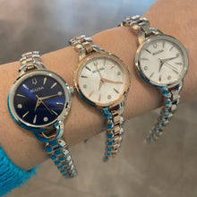 Carica l'immagine nel visualizzatore di Gallery, BULOVA CLASSIC DIAMONDS

