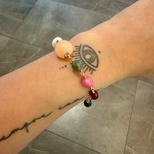 Carica l'immagine nel visualizzatore di Gallery, BRACCIALE AGATA, QUARZO E PERLE

