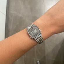 Carica l'immagine nel visualizzatore di Gallery, CASIO LA670WEMY-7EF
