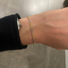 Carica l'immagine nel visualizzatore di Gallery, BRACCIALE ORO GIALLO E BIANCO
