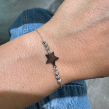 Carica l&#39;immagine nel visualizzatore di Gallery, BRACCIALE STELLINA E SFERE DIAMANTATE
