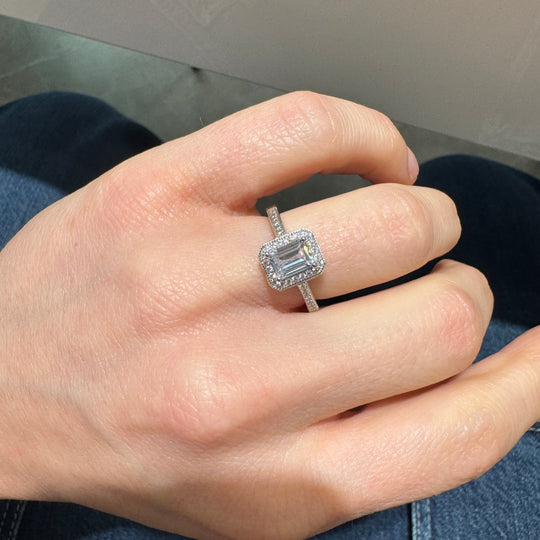 ANELLO SOLITARIO BAGUETTE