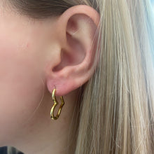 Carica l'immagine nel visualizzatore di Gallery, ORECCHINI CUORE
