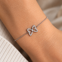 Carica l'immagine nel visualizzatore di Gallery, BRACCIALE FARFALLA LUMINOSA
