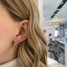 Carica l'immagine nel visualizzatore di Gallery, ORECCHINI RAGGI DI SOLE
