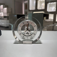 Carica l'immagine nel visualizzatore di Gallery, OROLOGIO IN CRISTALLO
