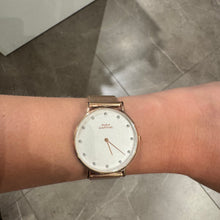 Carica l&#39;immagine nel visualizzatore di Gallery, OROLOGIO AX169-2*ZI
