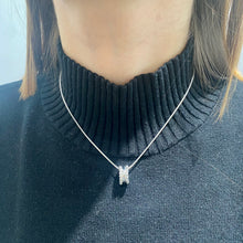 Carica l'immagine nel visualizzatore di Gallery, COLLANA  CERCHIO DIAMANTATO
