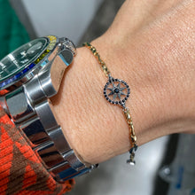 Carica l&#39;immagine nel visualizzatore di Gallery, BRACCIALE ROSA DEI VENTI E ZIRCONI NERI IN ORO

