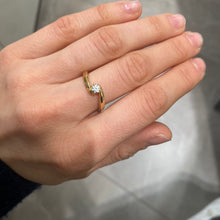 Carica l'immagine nel visualizzatore di Gallery, ANELLO SOLITARIO
