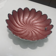 Carica l&#39;immagine nel visualizzatore di Gallery, CENTROTAVOLA SPIRALE ROSA
