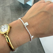 Carica l'immagine nel visualizzatore di Gallery, BRACCIALE CUORI PENDENTI

