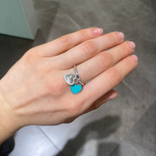 Carica l'immagine nel visualizzatore di Gallery, ANELLO CUORI PENDENTI
