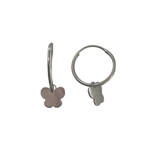 ORECCHINI A CERCHIO CON CHARM FARFALLE