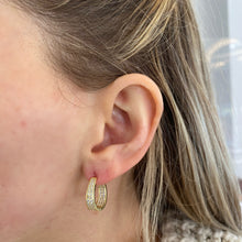 Carica l'immagine nel visualizzatore di Gallery, ORECCHINI OVALI BRILLANTI

