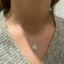 Carica l'immagine nel visualizzatore di Gallery, COLLANA A GOCCIA GLOW
