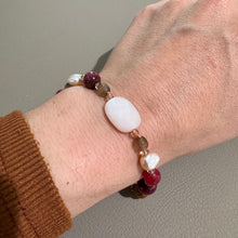 Carica l'immagine nel visualizzatore di Gallery, BRACCIALE AGATA, PERLE E MADREPERLA
